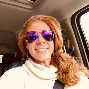 Meet your Posher, Angie